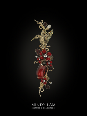 Men's Lapel Pin - Gentle Humming from the Crimson Garden