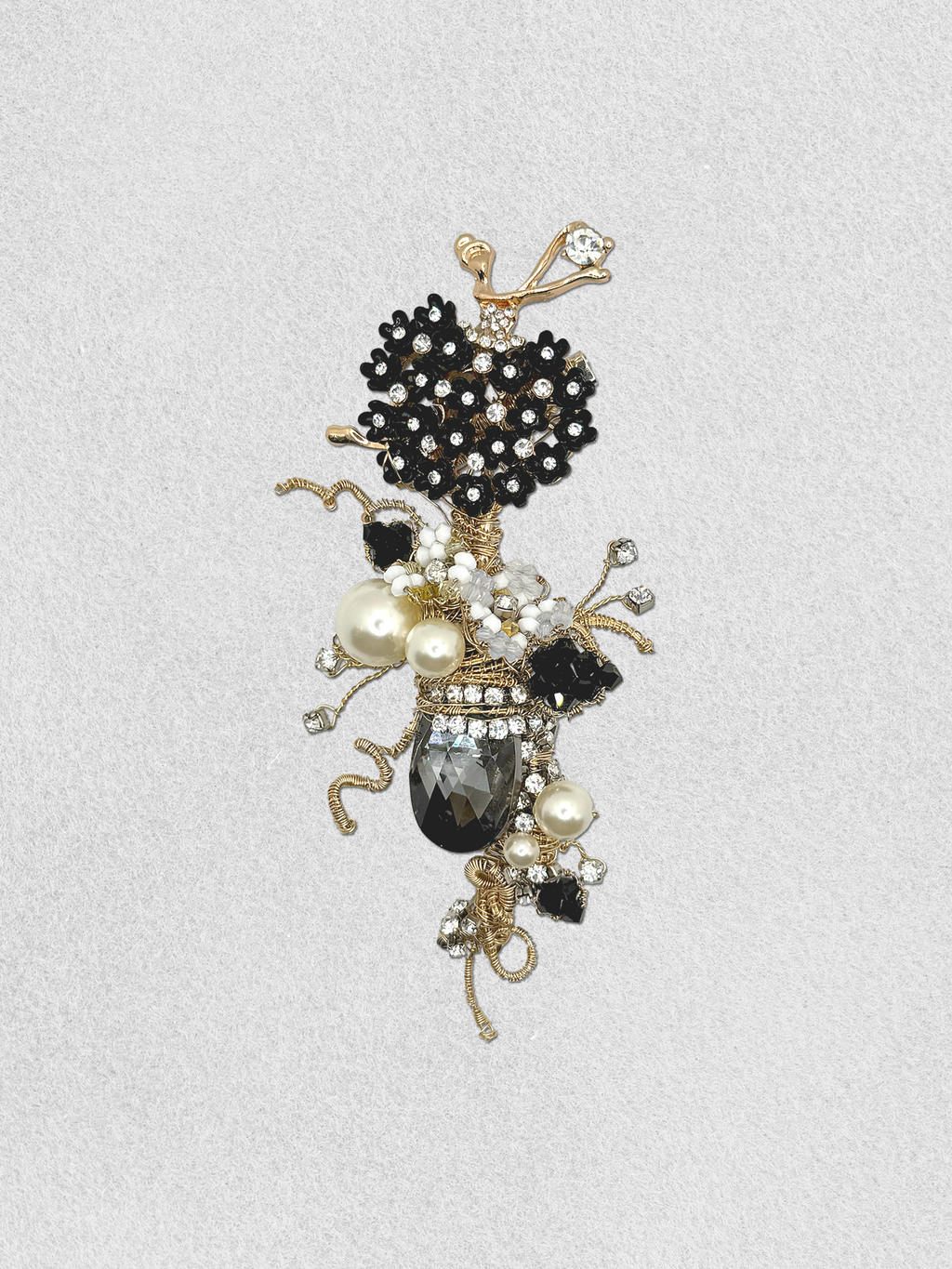 Men's Lapel Pin - En Pointe! (Mini) – Mindy Lam Jewelry