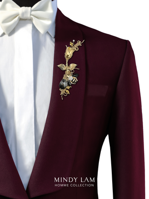 Men's Lapel Pin - Bumble and Roses