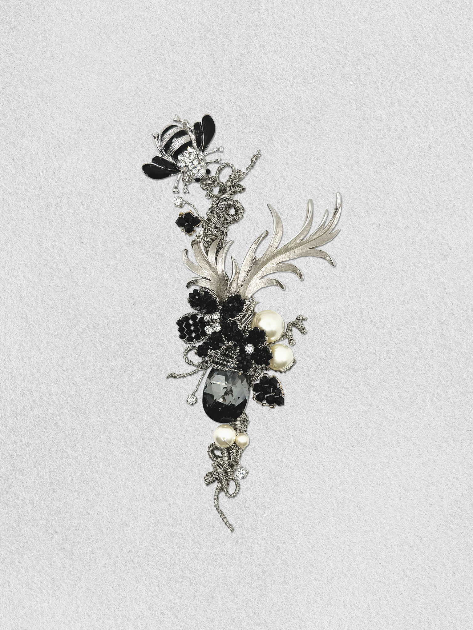 Men's Lapel Pin - Ballad of the Bumble