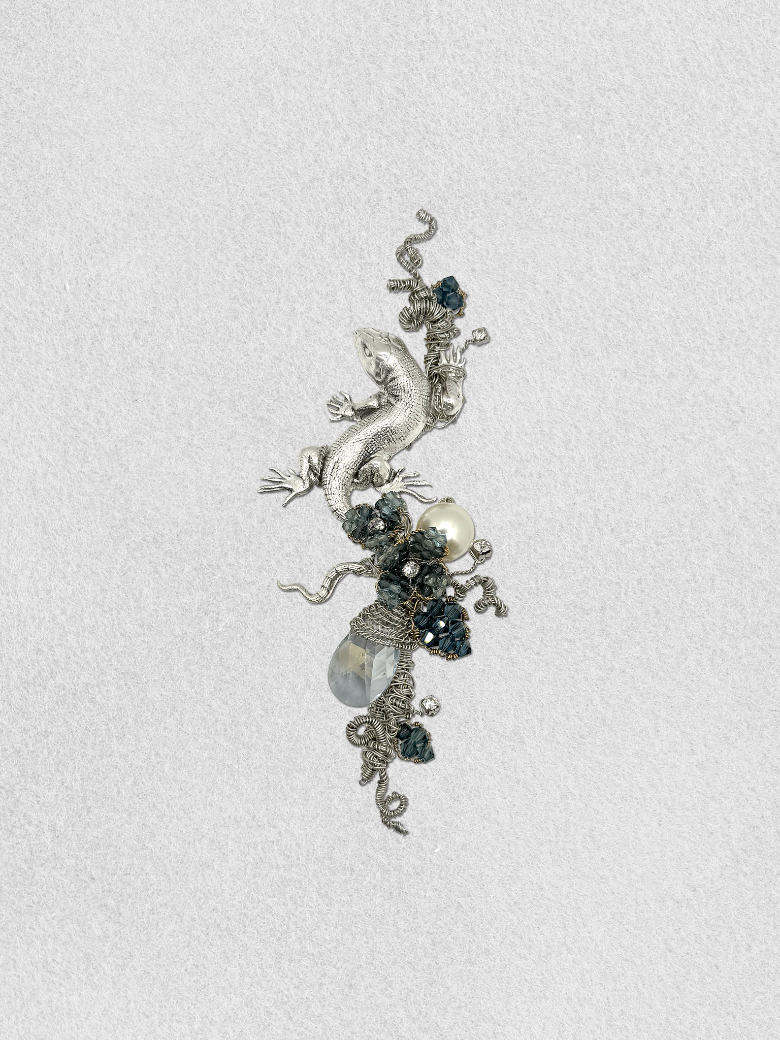 Men's Lapel Pin - The Silver Salamander