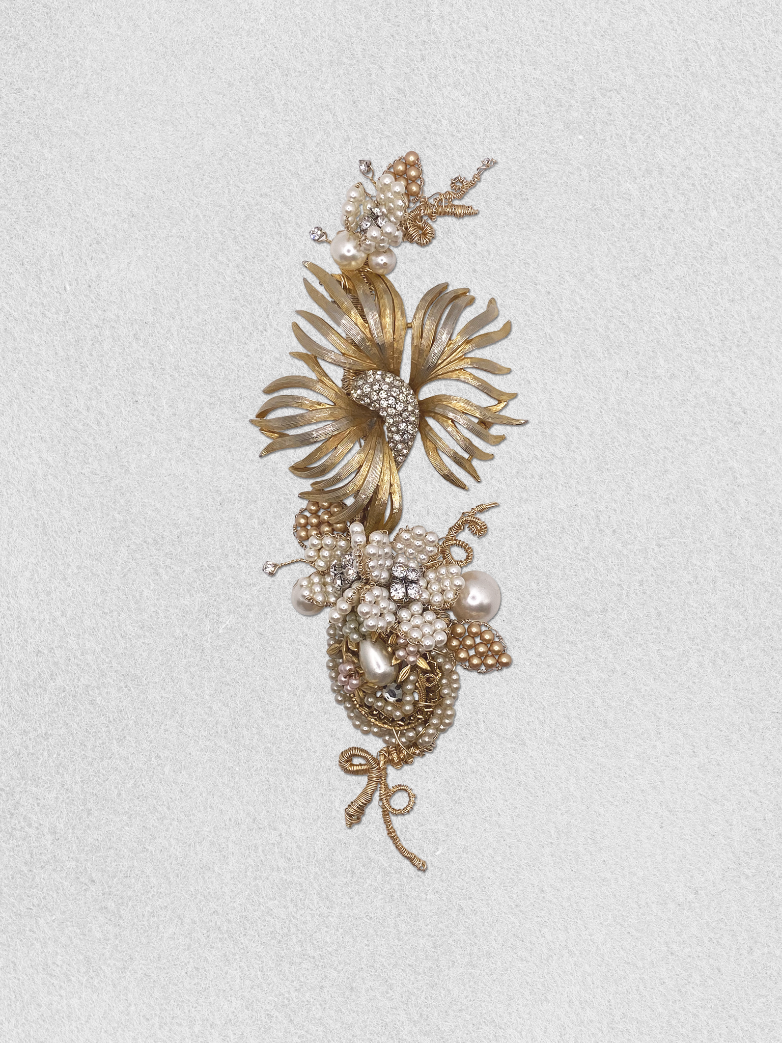 Men's Lapel Pin - Chrysanthemum of Opulence