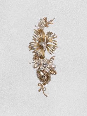 Men's Lapel Pin - Chrysanthemum of Opulence