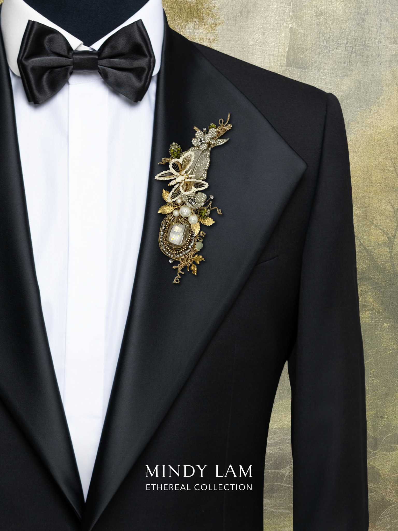 Ethereal Collection Lapel Pin - Glide of the Gilded Wing
