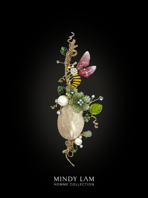 Men's Lapel Pin - The Queen Bee