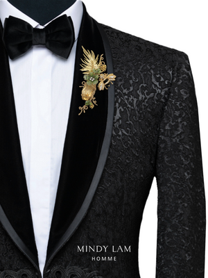Men's Lapel Pin - Gold Leaf and Bumble