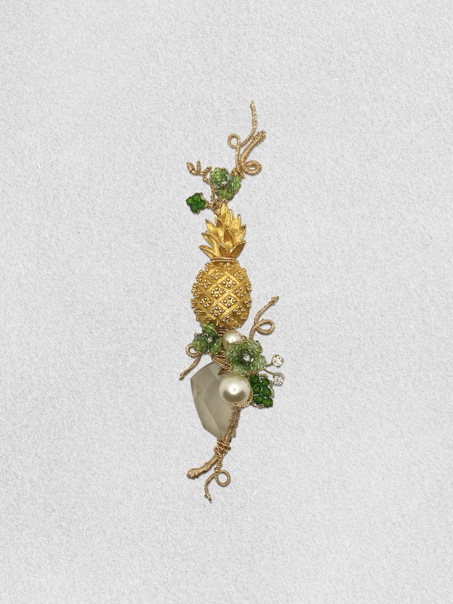 Men's Lapel Pin -The Golden Fruit