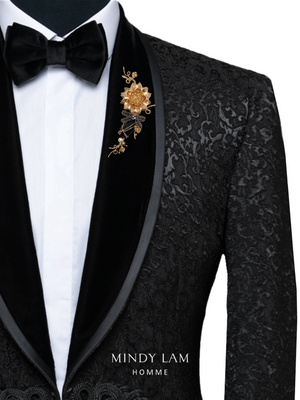 Men's Lapel Pin - Blossom in Gold